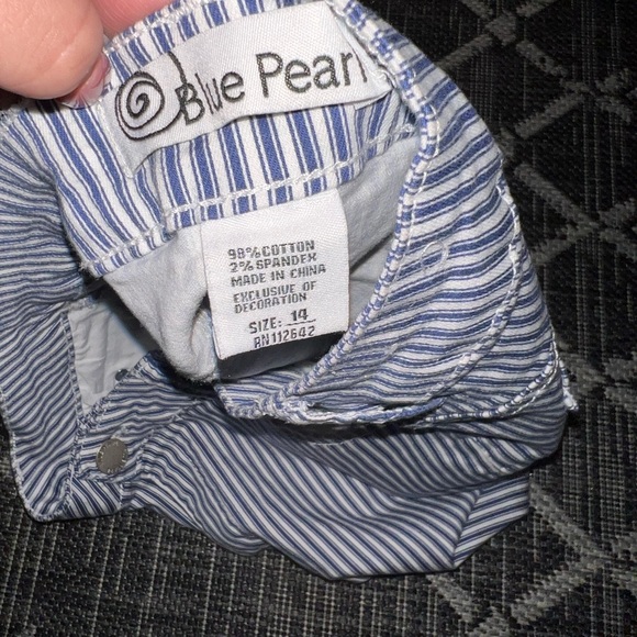 Pin stripe hi-rise skirt - Picture 4 of 4